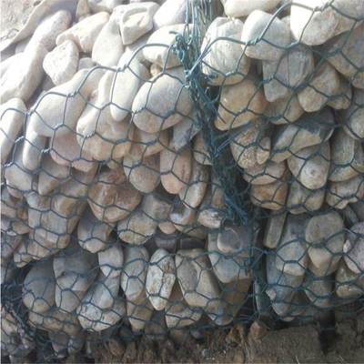 石籠網生態擋墻與格賓石籠規格在擋墻設計中的應用及木雕刻品的藝術融合